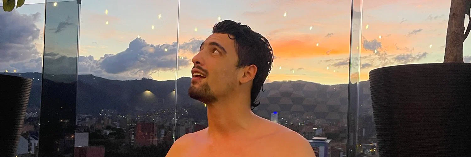 Oliver_Malik profile banner