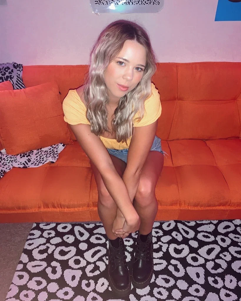 Alexa Marie's avatar