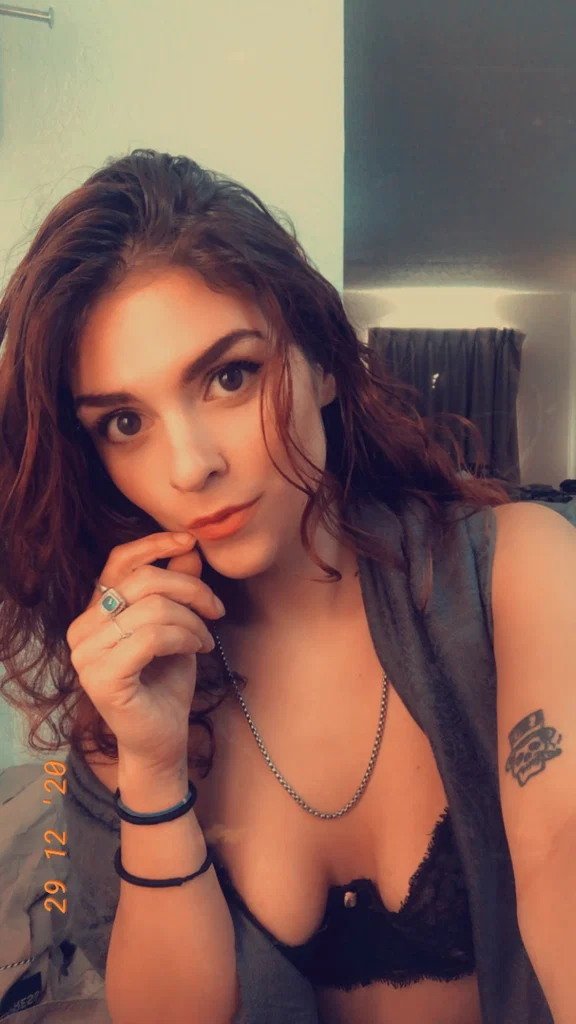 Nikki Calzada's avatar