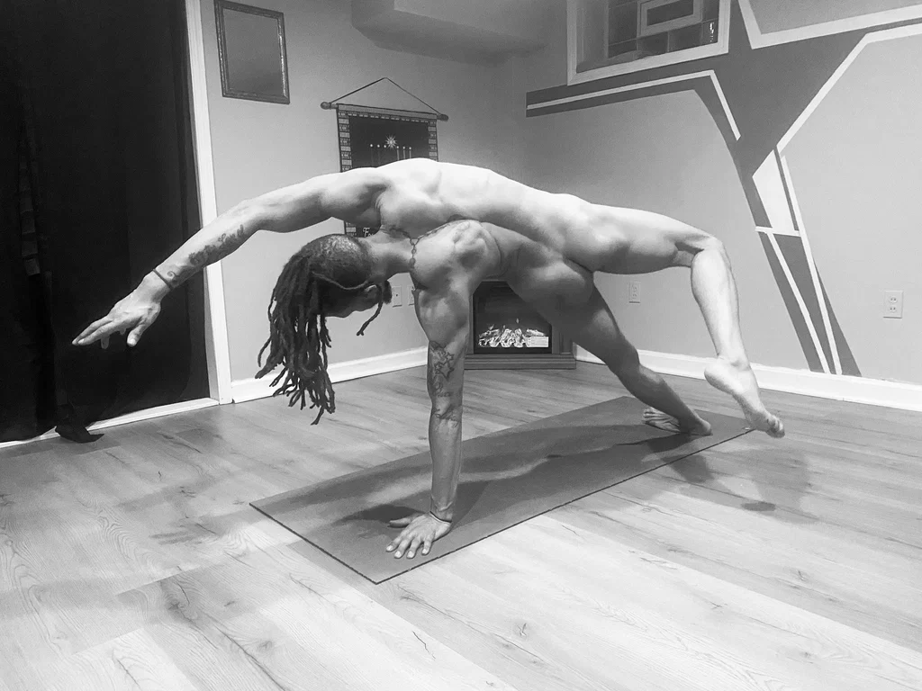 Nude Yoga Classes's avatar