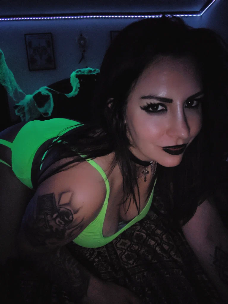 Alix Rouge's avatar