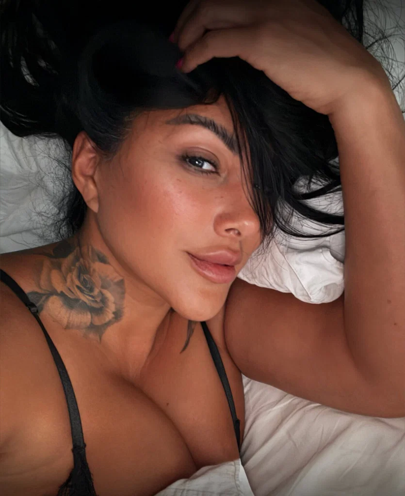 Kiara Mia's avatar