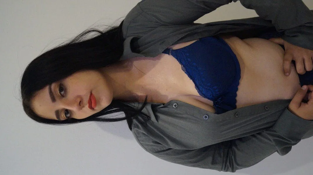 Oriana profile banner