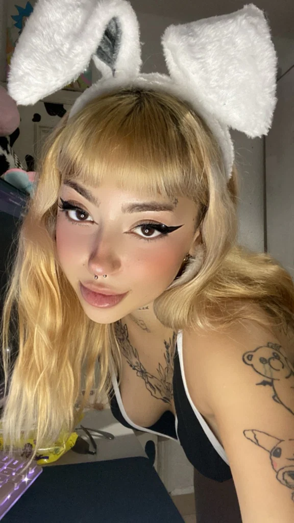 Yiyi's avatar