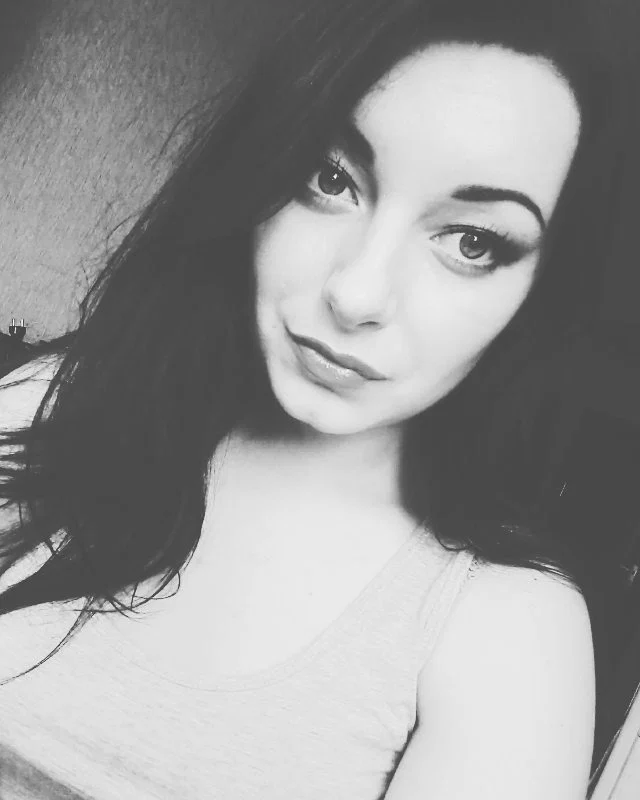 Dania's avatar
