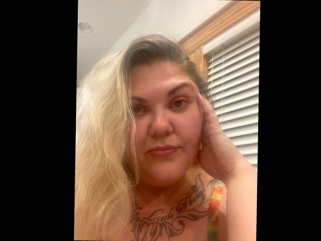 BlondeGamerFreePreview's avatar