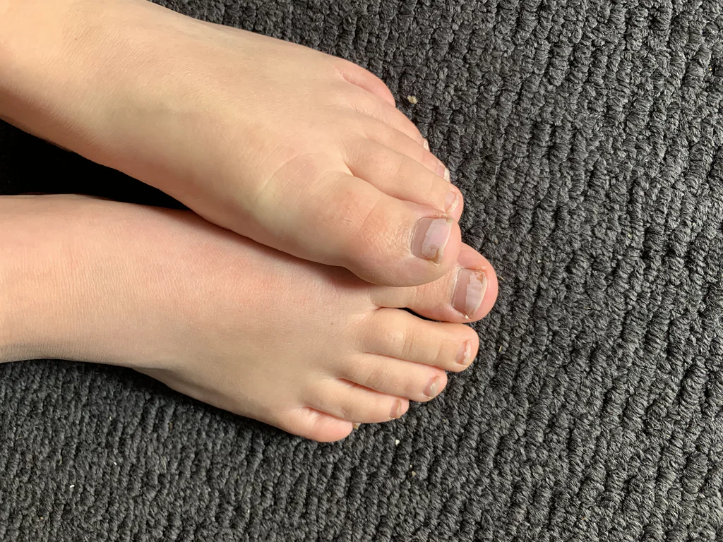 FabulousFeet's avatar