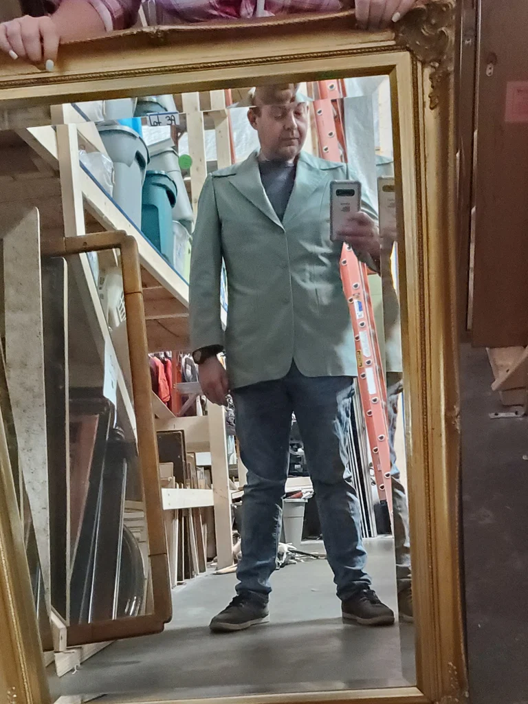 Midlife Crisis 2's avatar
