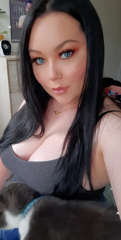Tia-Naya's avatar