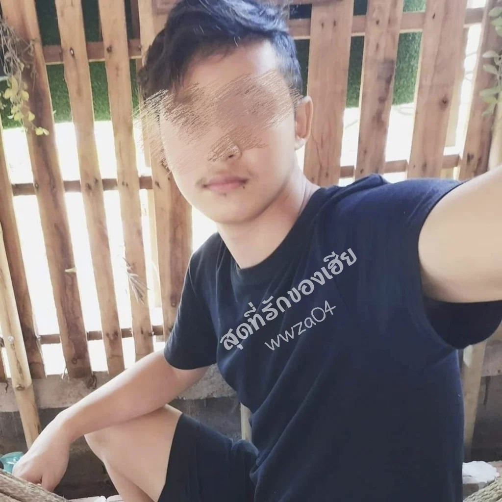 Wwzahia04's avatar