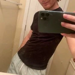 averagecollegegay's avatar
