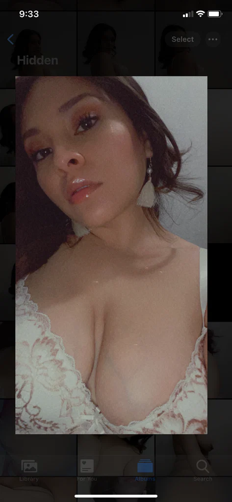 Alina Reyes's avatar