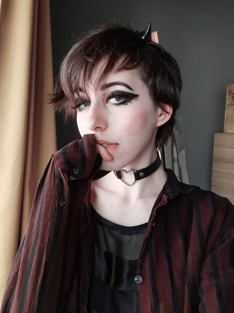 AliceLaylaBrown🦇's avatar