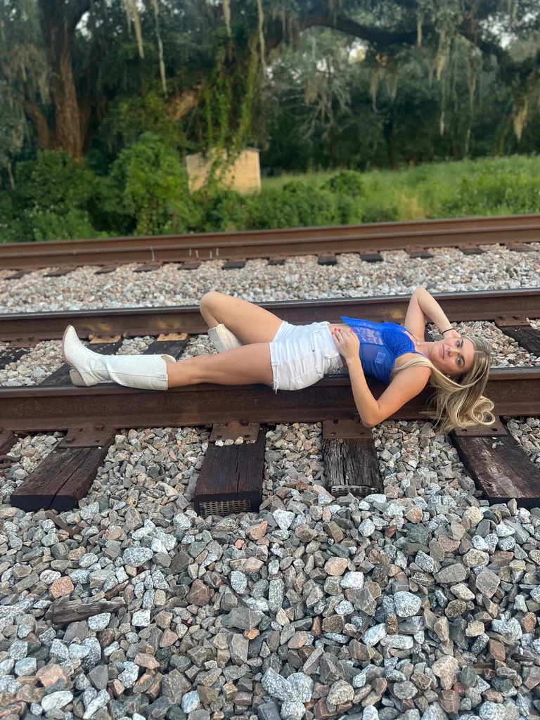 western blonde's avatar