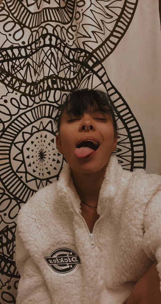 Renee2bossy