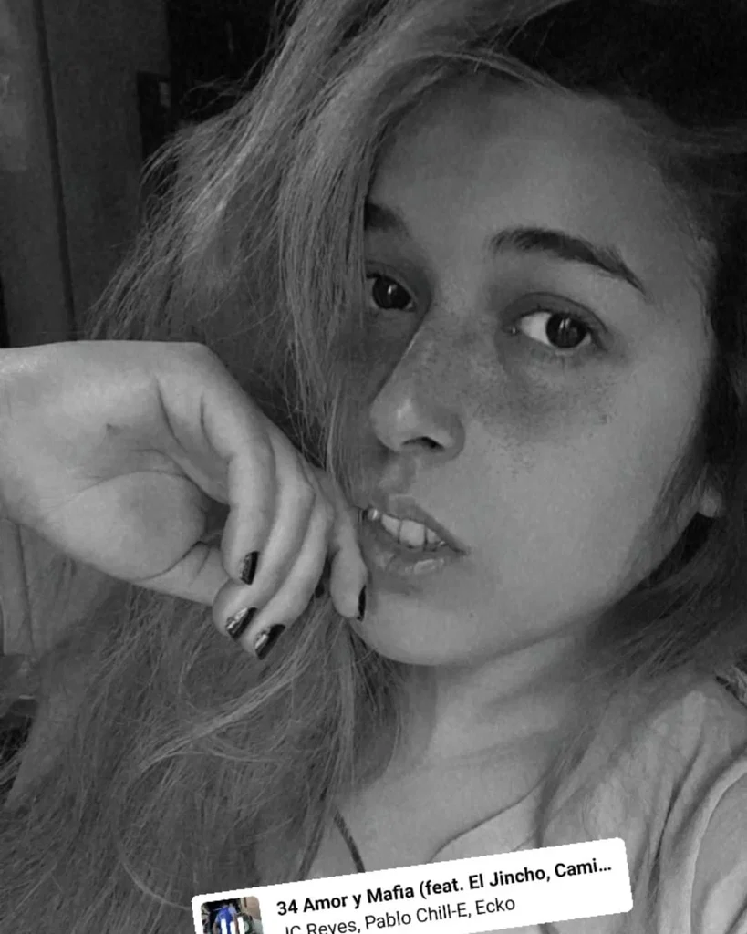 Jenni Secret's avatar