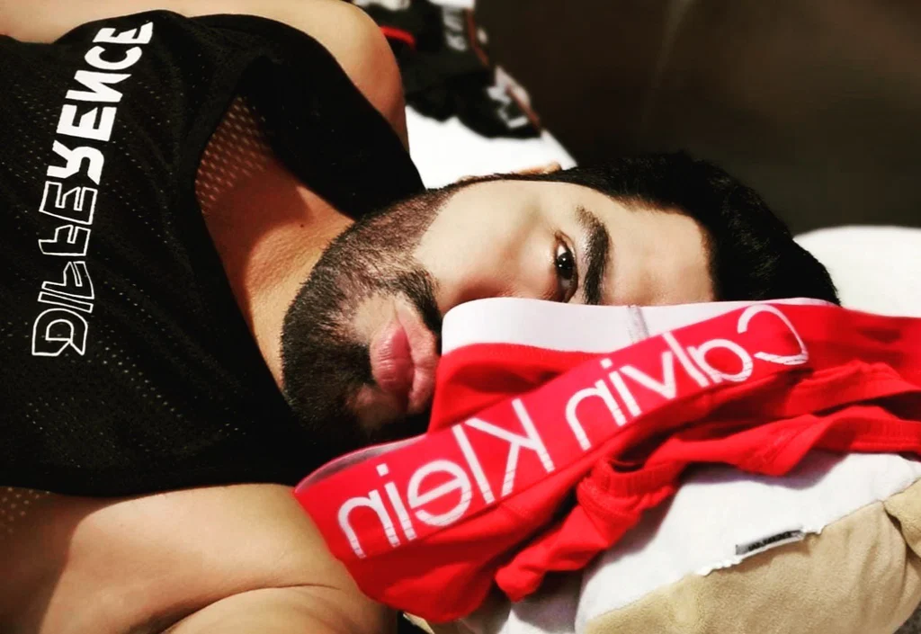 MASC, BEARD, UNDERWEAR, FEET, FETISH 😏