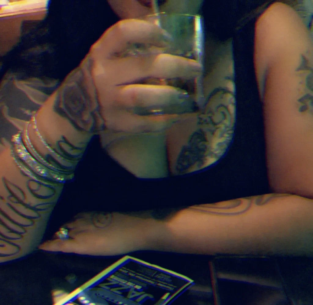 **Crystal_Sparks**