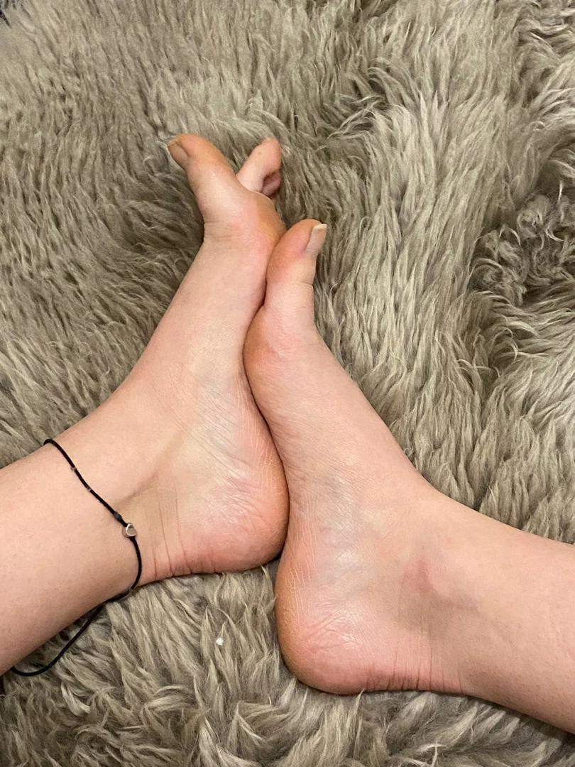 Danielle Black π feet π£ profile banner