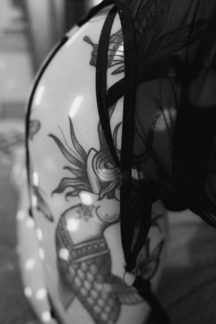 π profile banner