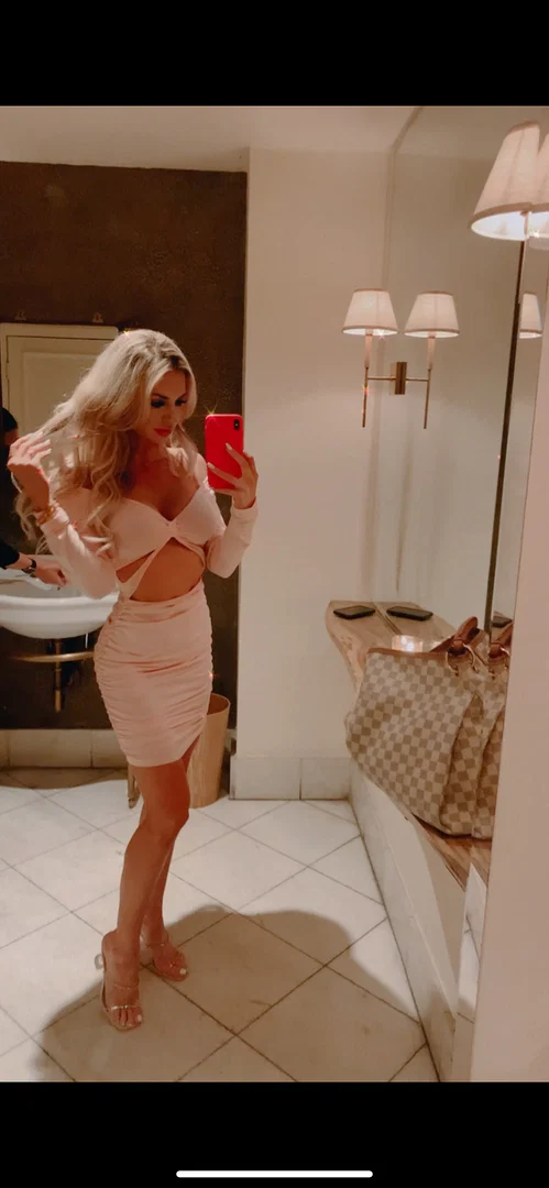 Nicole fit profile banner