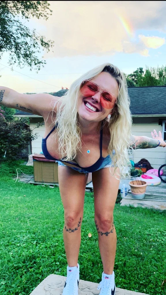 Palmer Peach 🍑's avatar