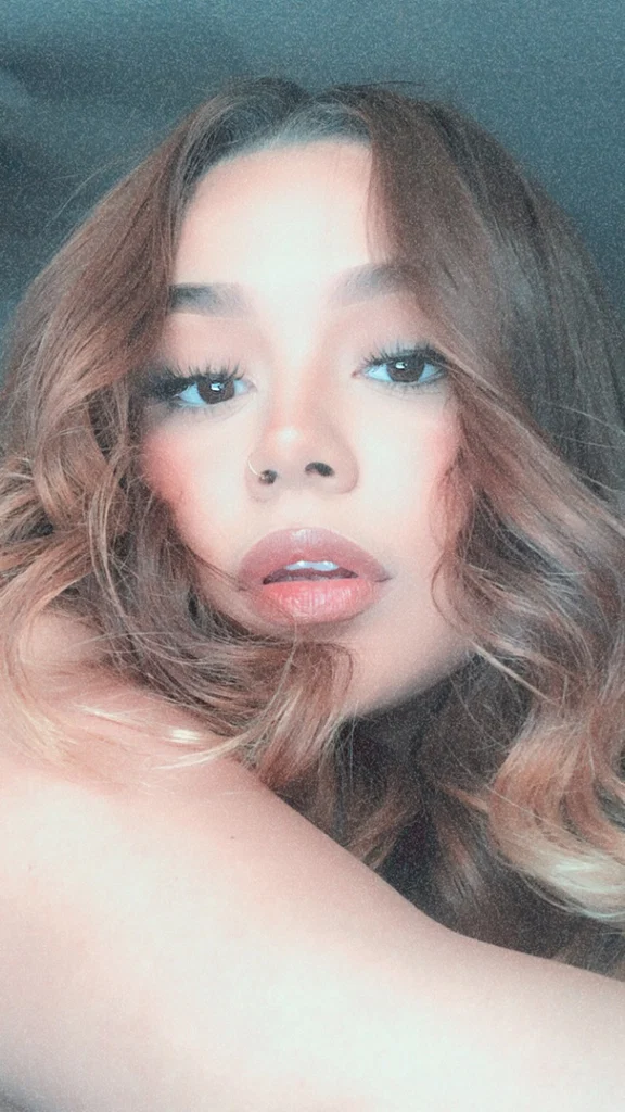 hotGirlRay