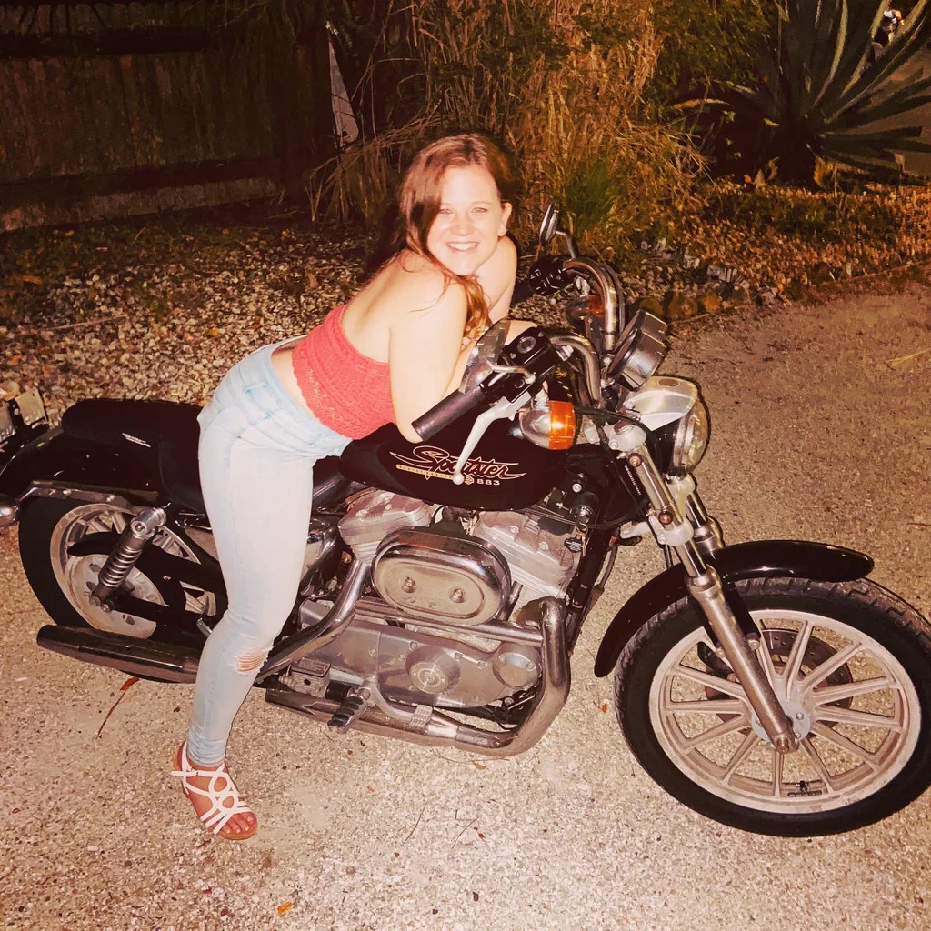 anna_loves's avatar