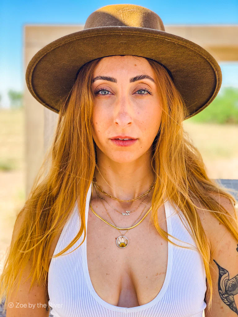 Zoe by the River's avatar