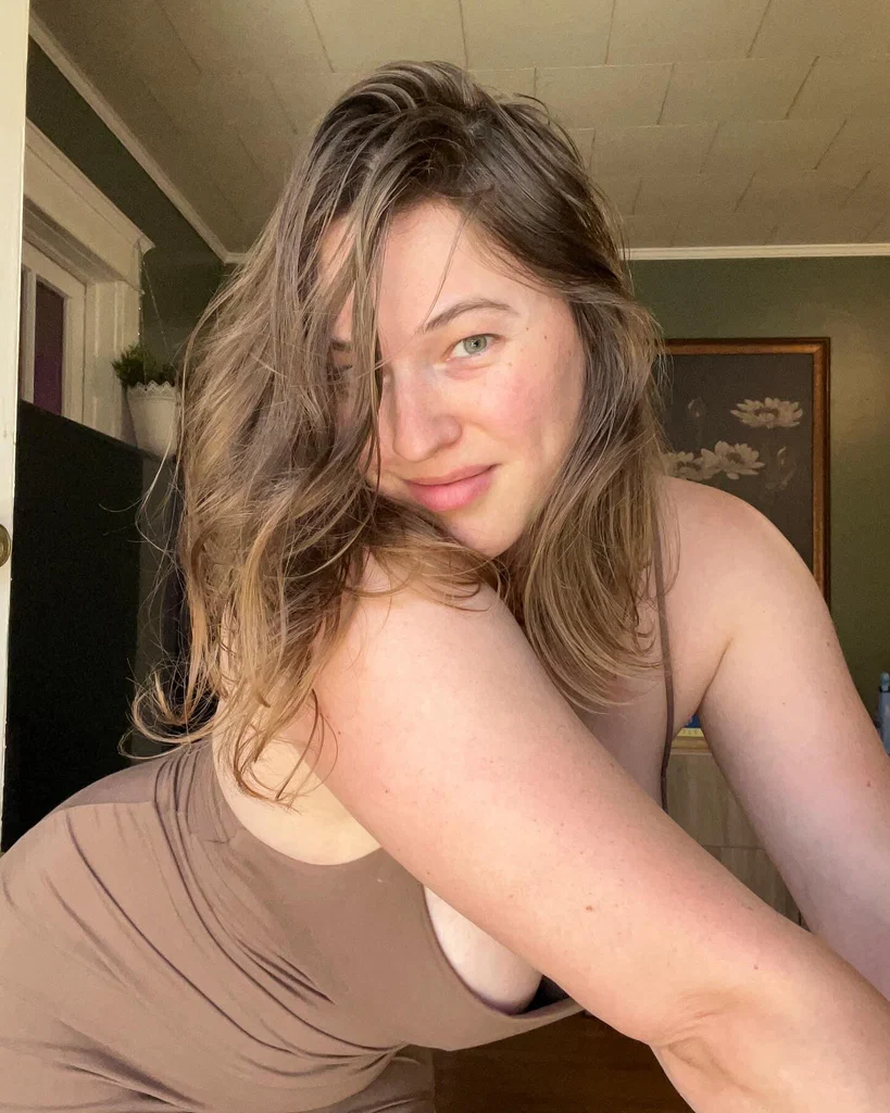 Riley Nixon's avatar