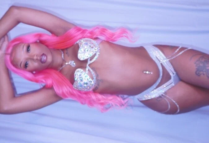 Fineassariiii profile banner