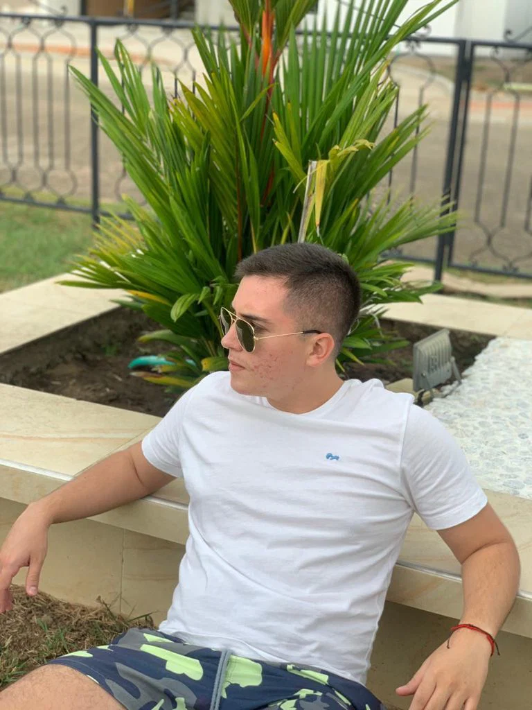 Nicolás's avatar
