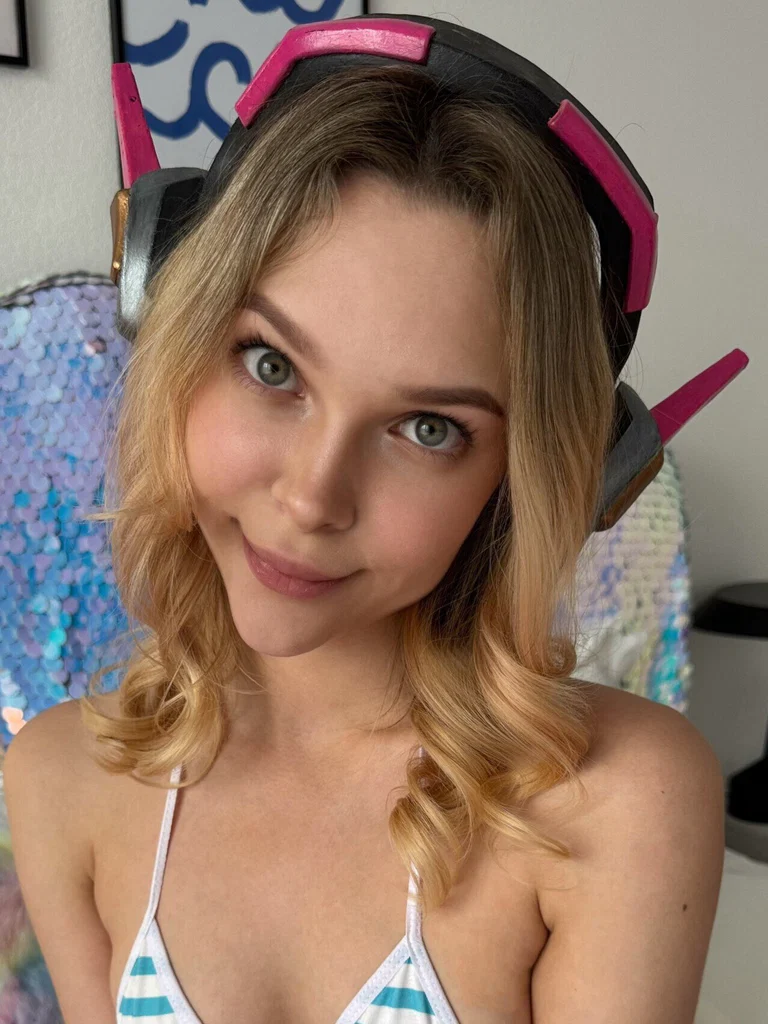 💫LittleKitty Free🐱's avatar