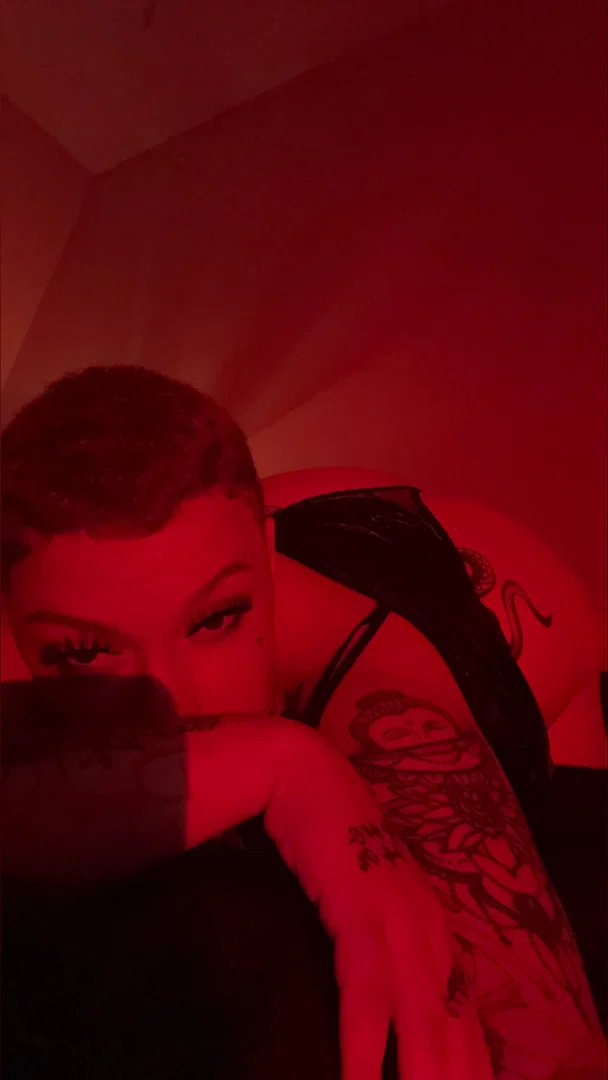 AHintOfRed profile banner