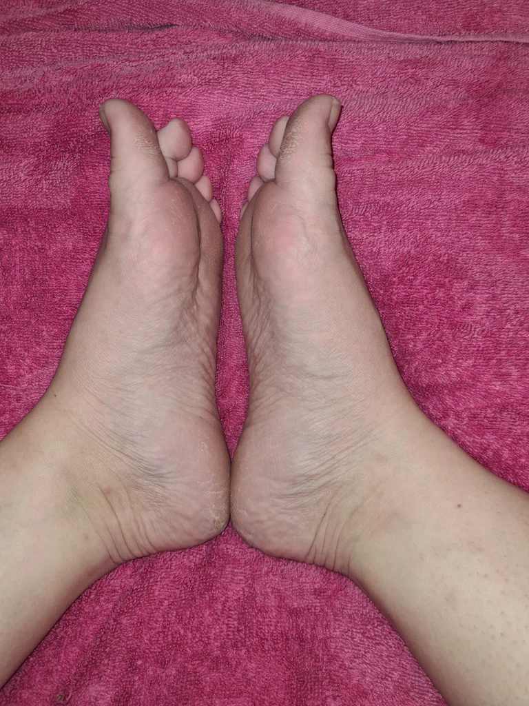 Pure.Feet's avatar