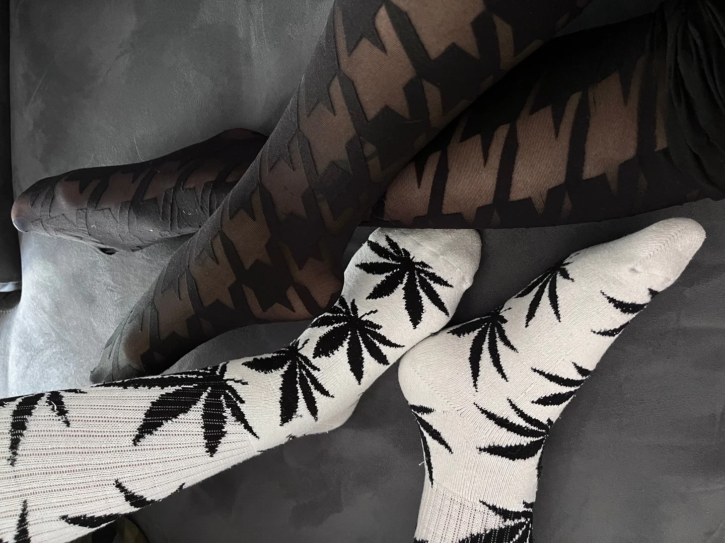 Lesbian feet profile banner