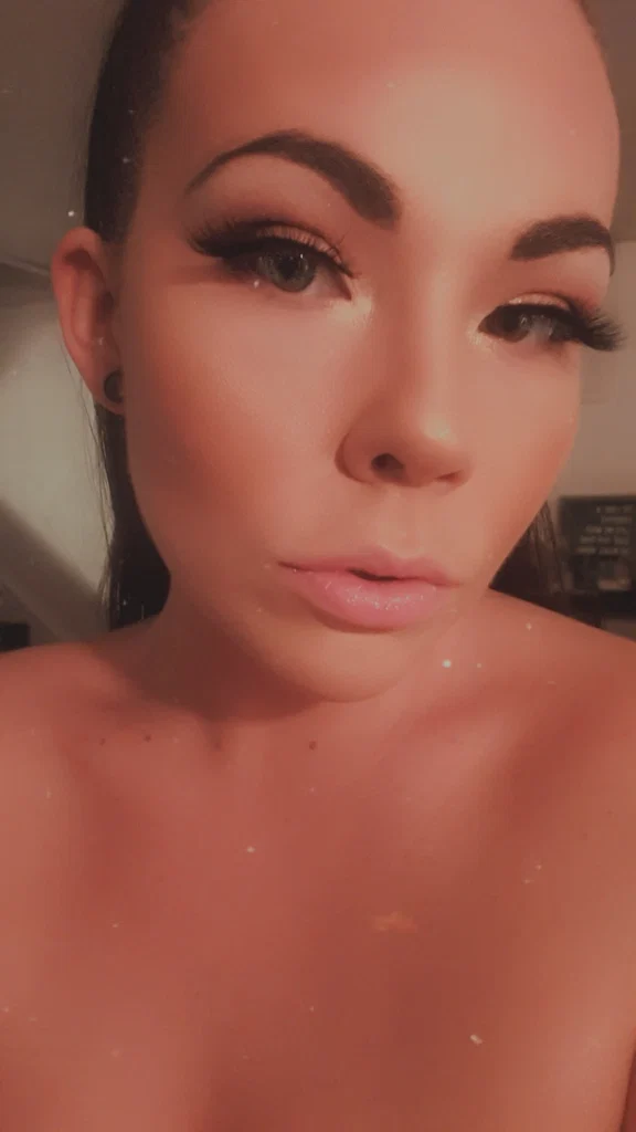 Monica Samantha's avatar