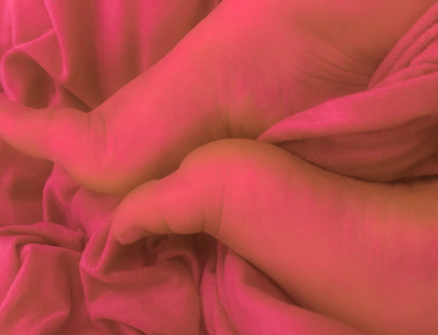 Feet&Toys profile banner