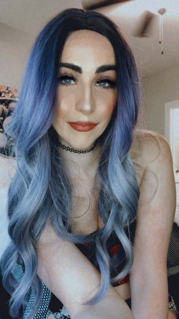 Allison Sage 🦶🏻's avatar