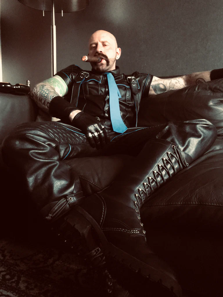 Aleks Buldocek's avatar
