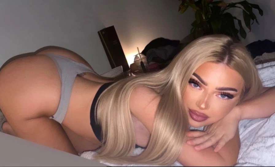Kylee Rose profile banner