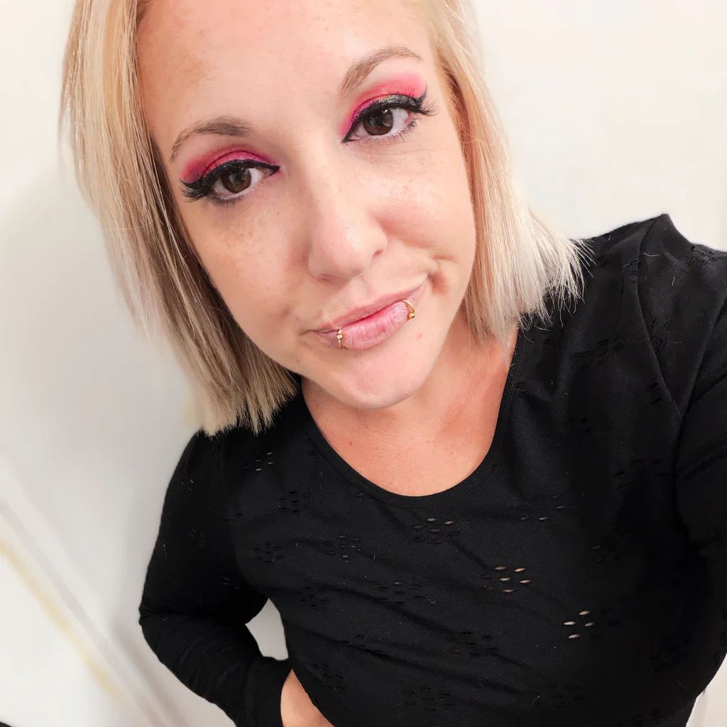 BellaPhoenixDior's avatar