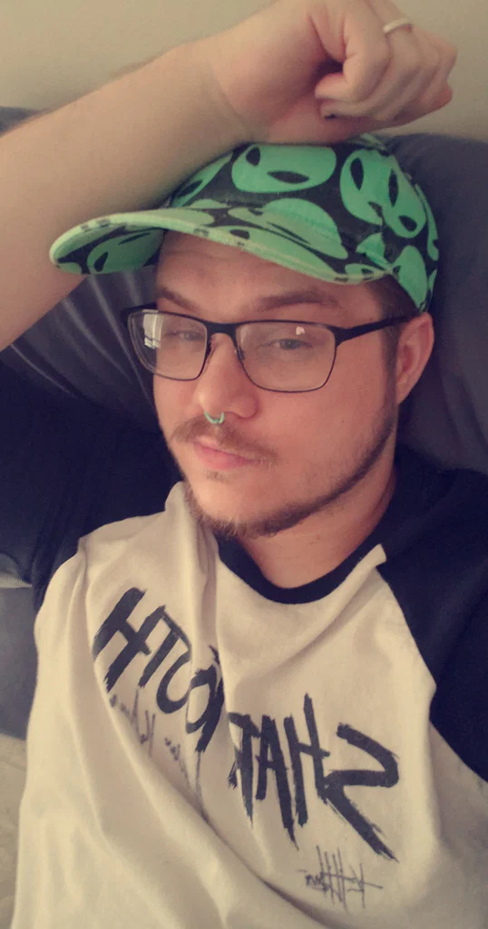 Mikey Godric's avatar