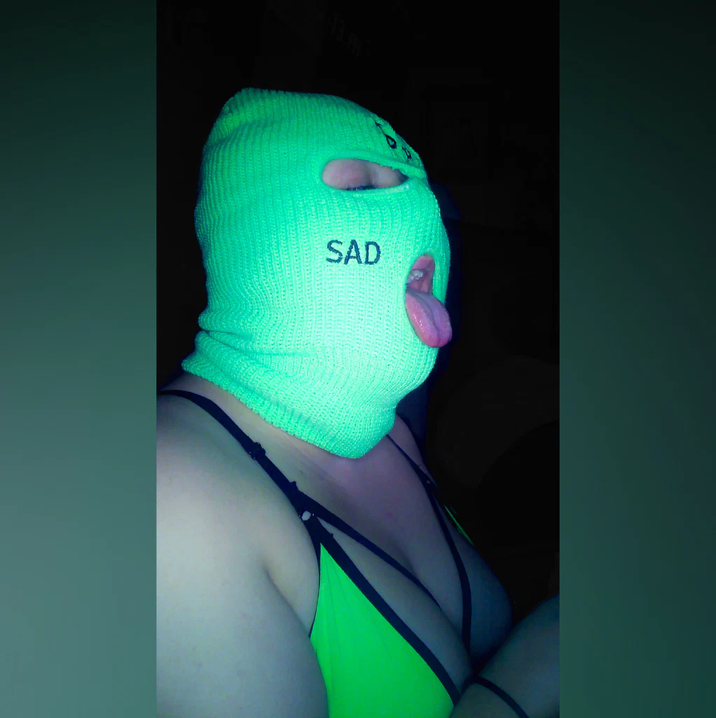 Molly May's avatar