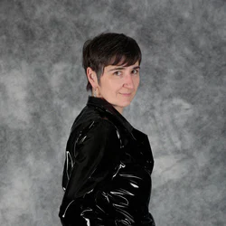 GermanHotMilf's avatar