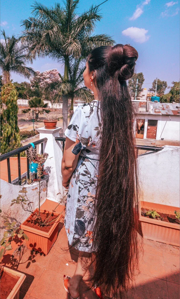 Angelica Avni's avatar