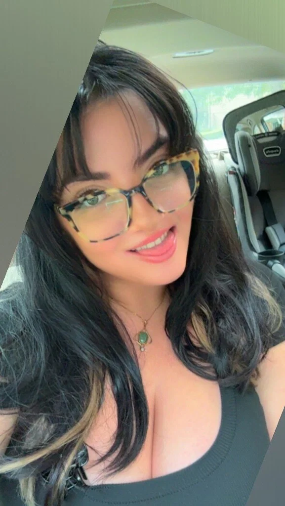 Allie Bay's avatar