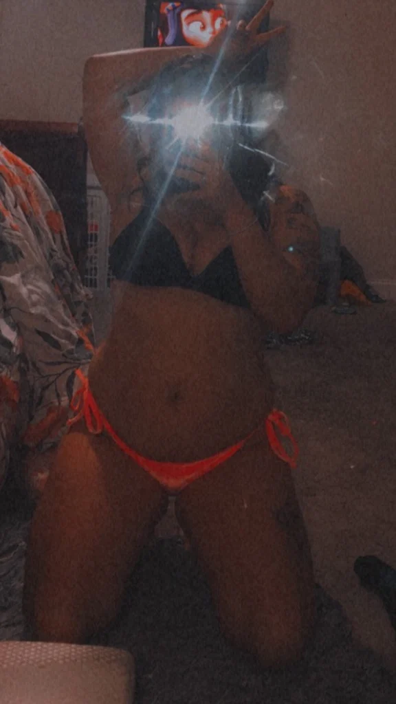Janet nicole's avatar