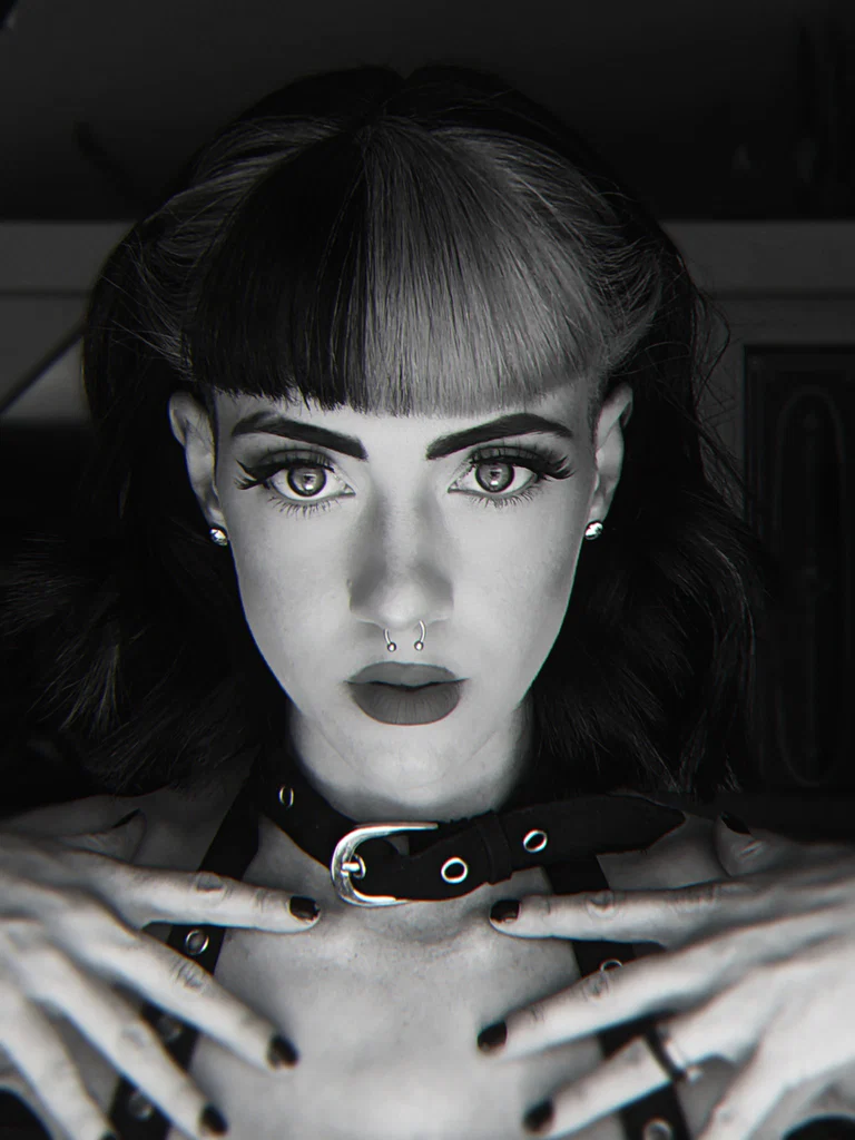 Missus 🖤's avatar