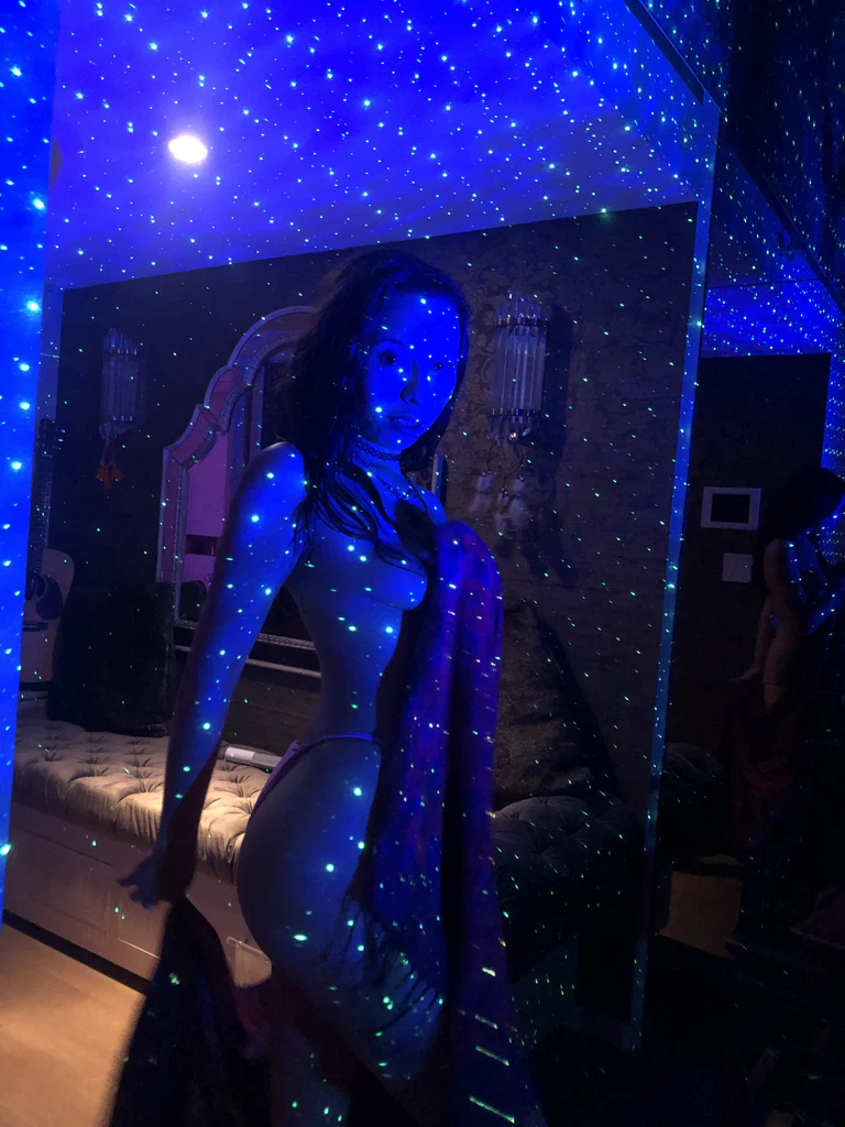 Bruna luna's avatar